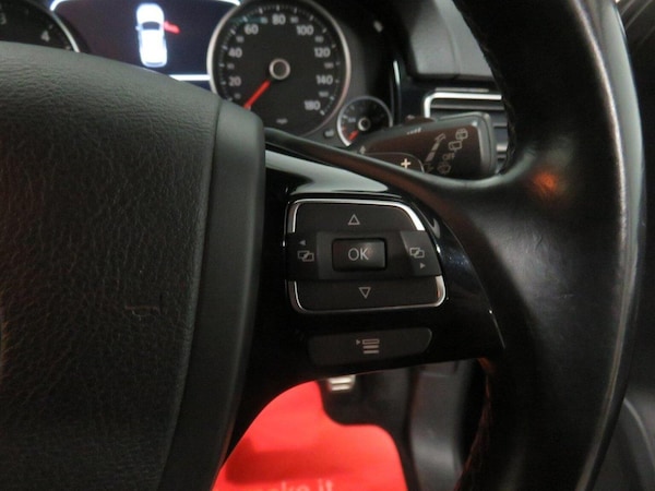 Used Volkswagen Touareg 2014 for sale - 75632921: Photo 50