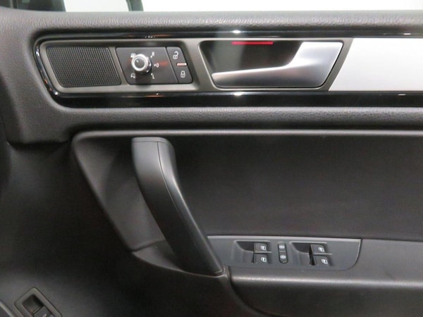 Used Volkswagen Touareg 2014 for sale - 75632921: Photo 53
