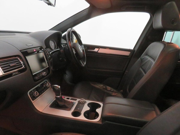 Used Volkswagen Touareg 2014 for sale - 75632921: Photo 55