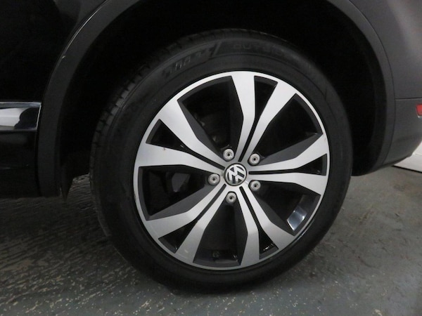 Used Volkswagen Touareg 2014 for sale - 75632921: Photo 63