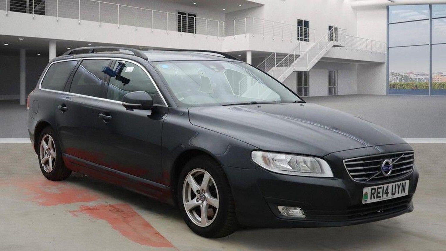 Used Volvo V70 2014 for sale - 76611401: Photo 1