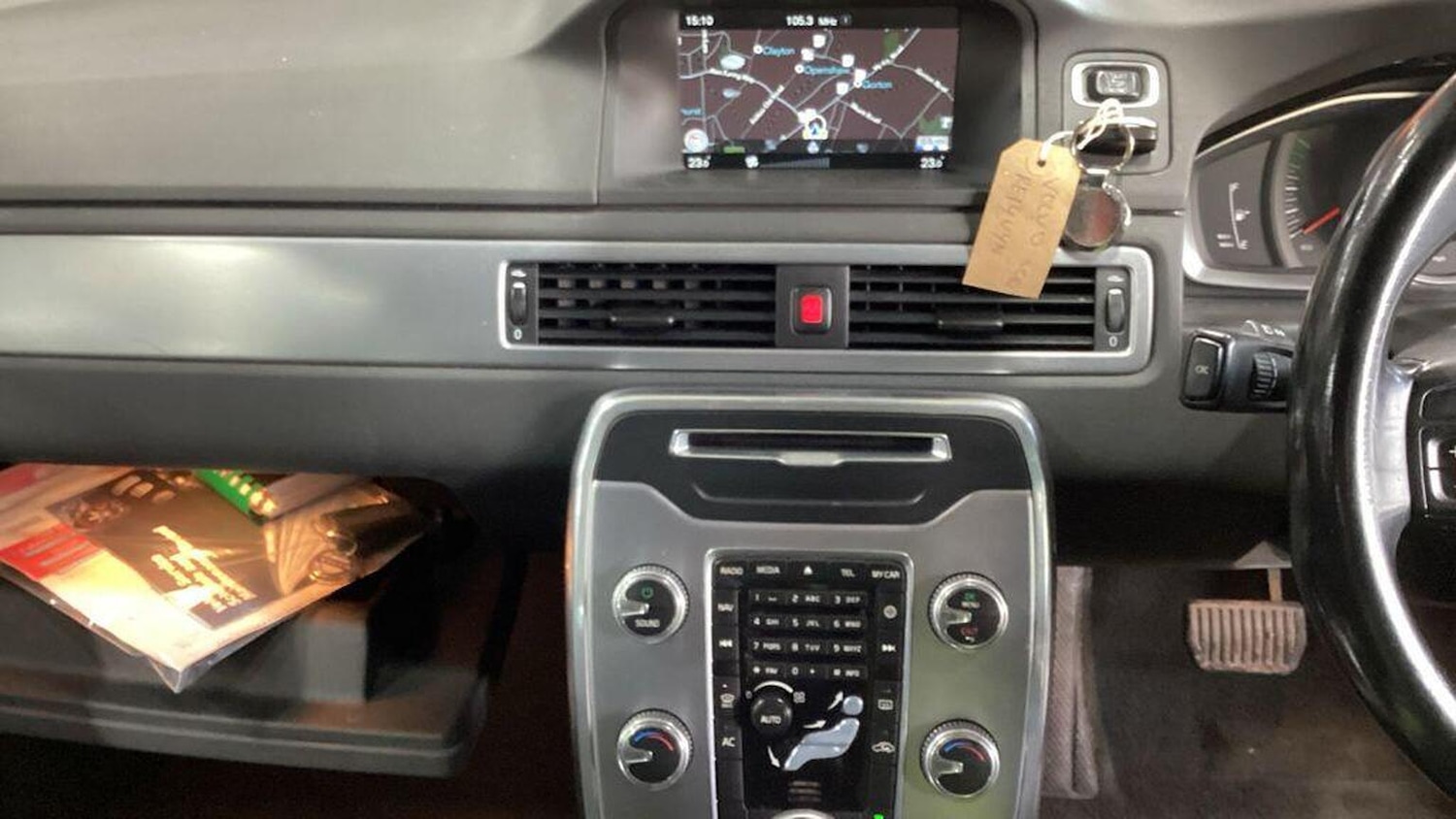 Used Volvo V70 2014 for sale - 76611401: Photo 16