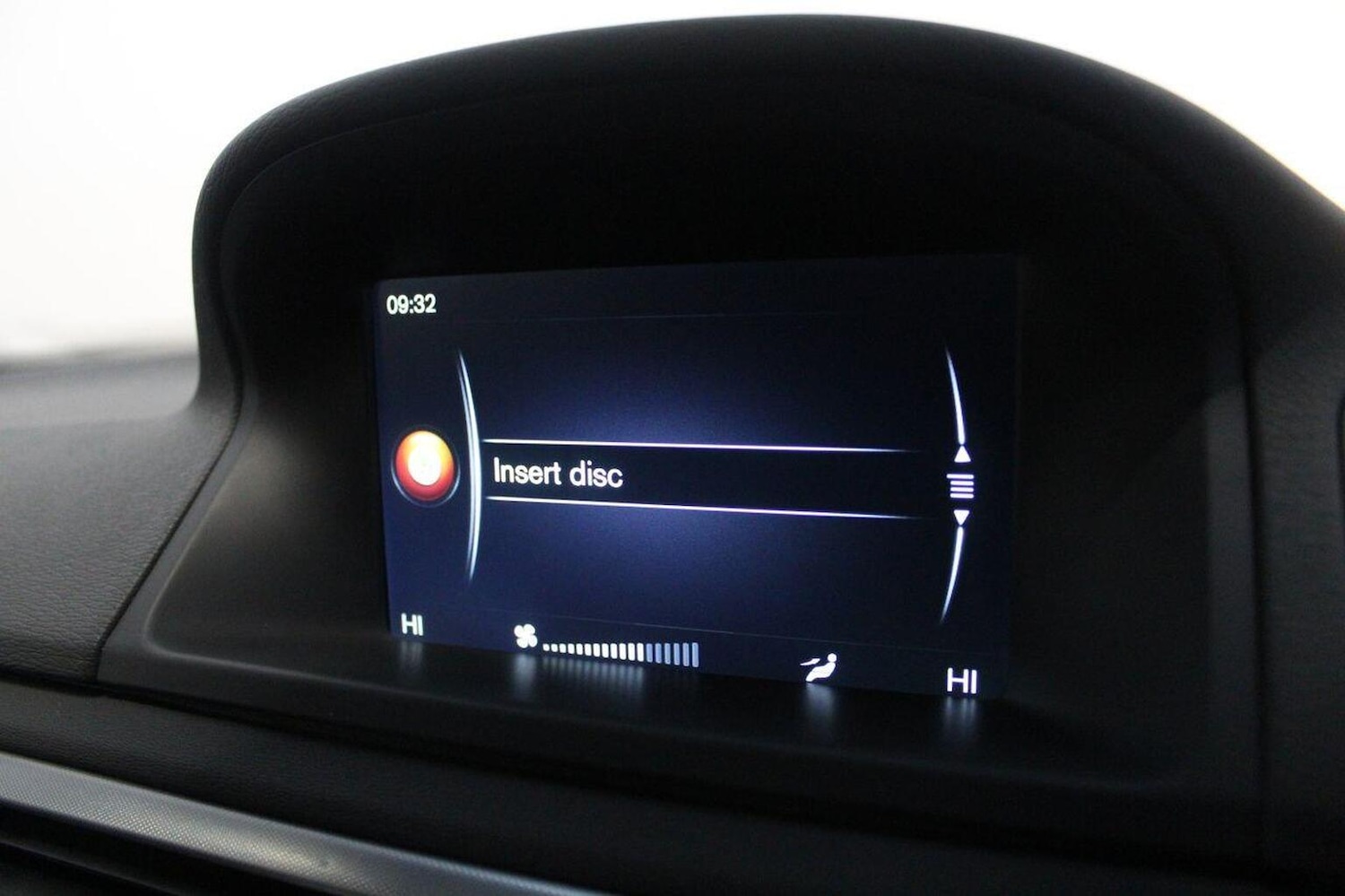 Used Volvo V70 2014 for sale - 76611401: Photo 36