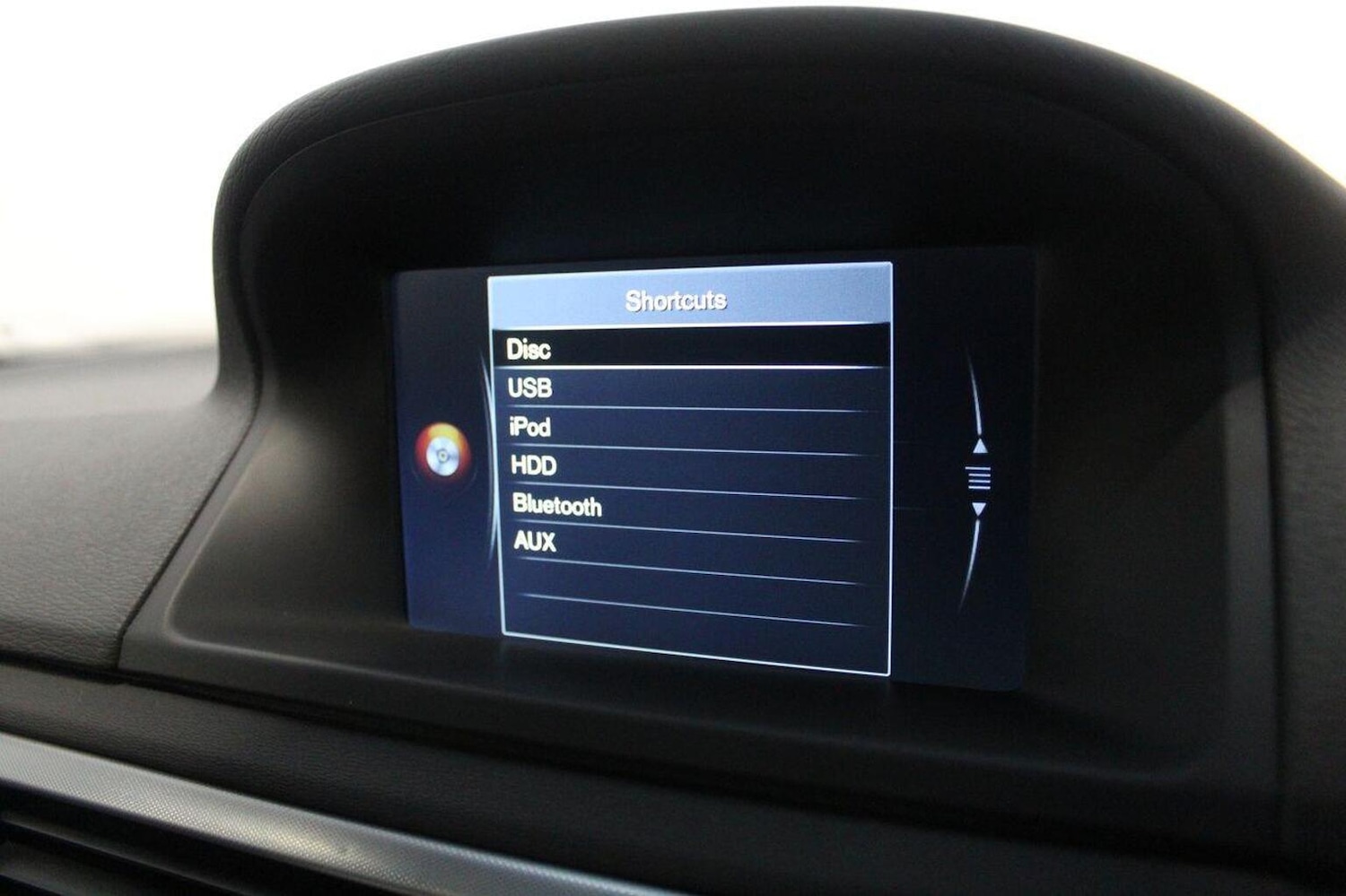 Used Volvo V70 2014 for sale - 76611401: Photo 37