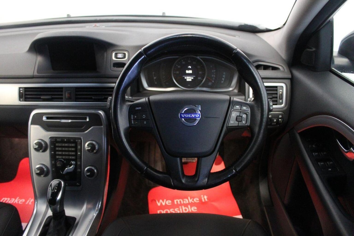 Used Volvo V70 2014 for sale - 76611401: Photo 45