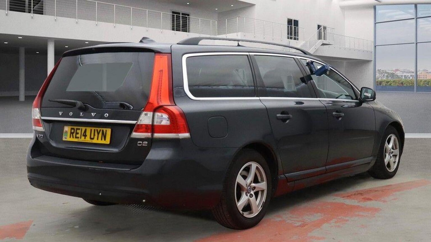 Used Volvo V70 2014 for sale - 76611401: Photo 5