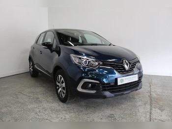 Used Renault Captur 2020 for sale - 79558176: Photo
