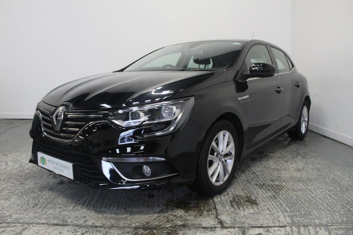 Used Renault Megane 2016 for sale - 76769907: Photo 2