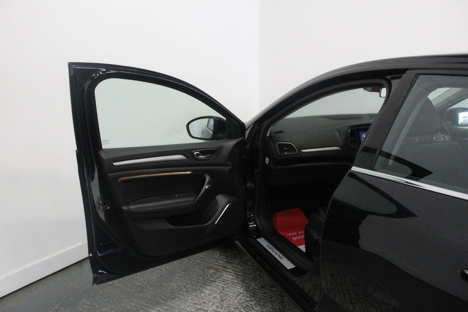 Used Renault Megane 2016 for sale - 76769907: Photo 25