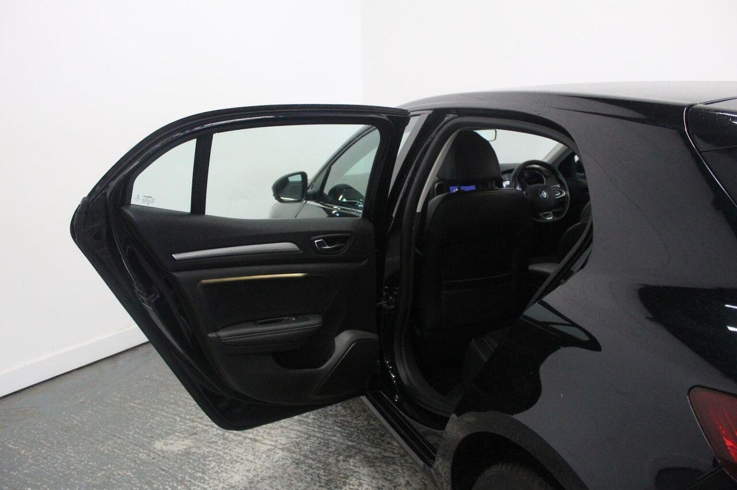 Used Renault Megane 2016 for sale - 76769907: Photo 26