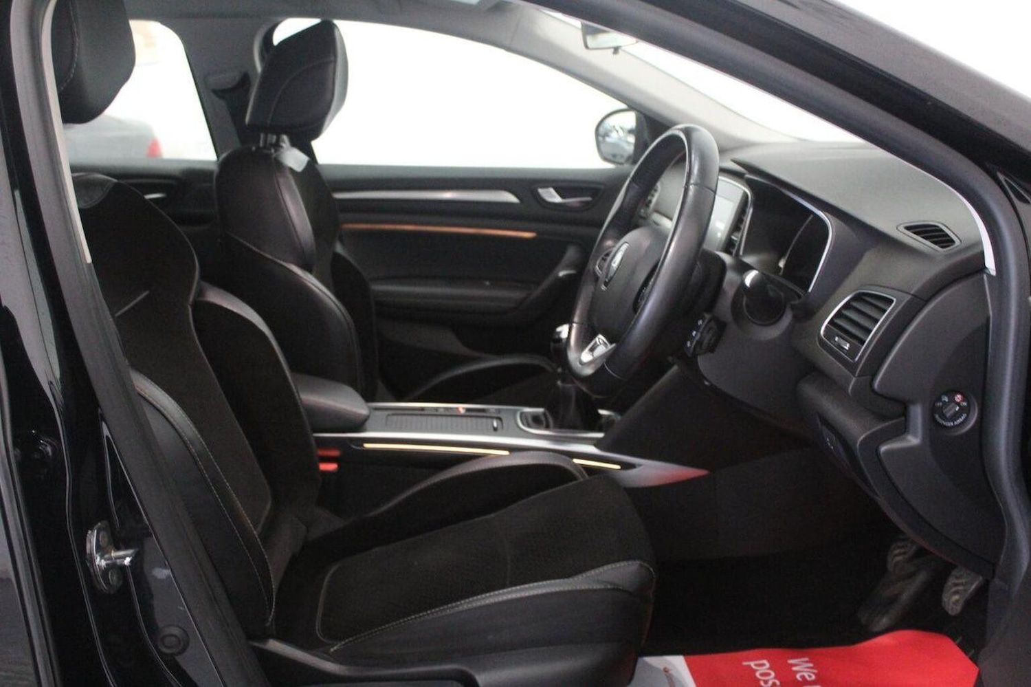 Used Renault Megane 2016 for sale - 76769907: Photo 28