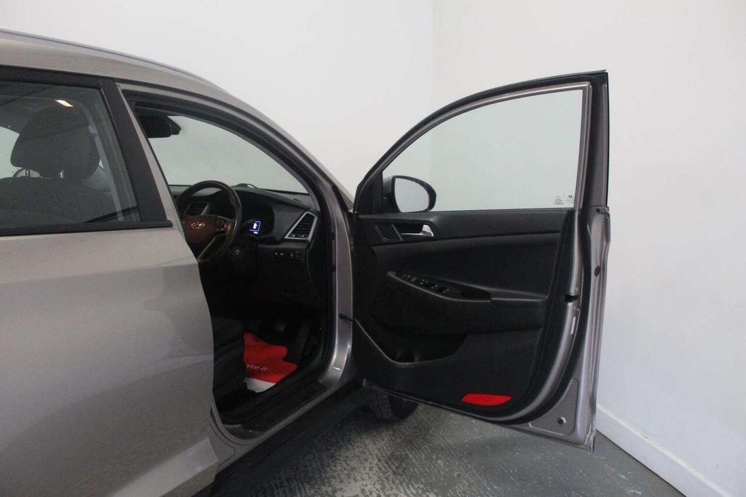 Used Hyundai TUCSON 2016 for sale - 76712763: Photo 24