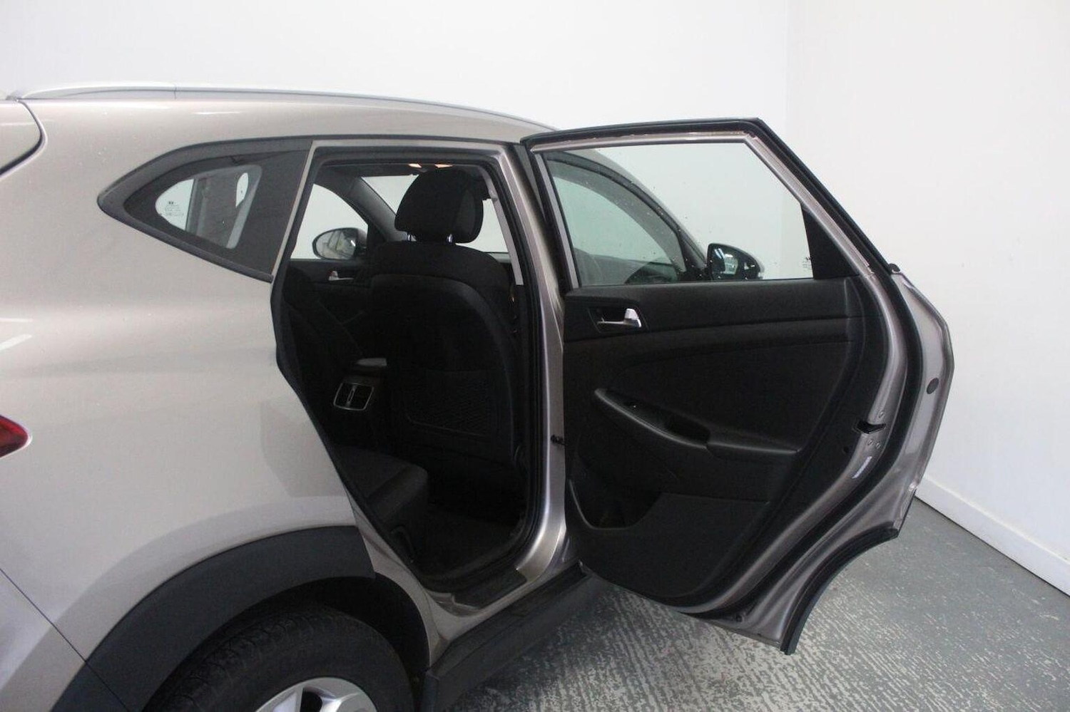 Used Hyundai TUCSON 2016 for sale - 76712763: Photo 25