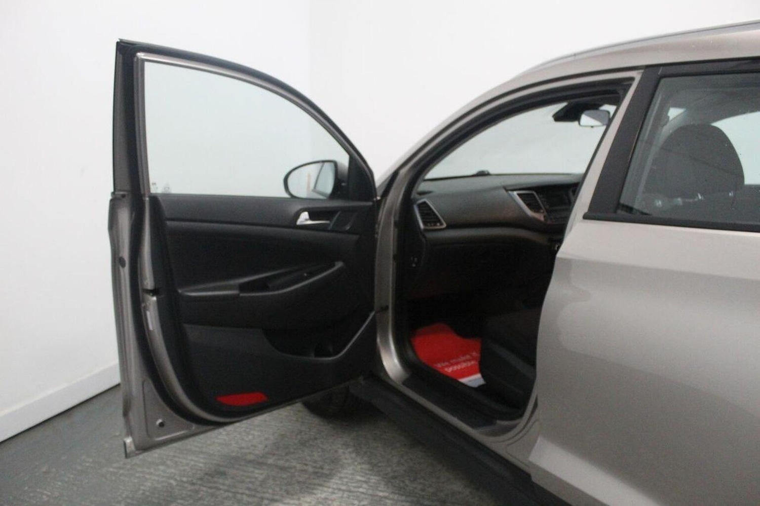 Used Hyundai TUCSON 2016 for sale - 77937780: Photo 26