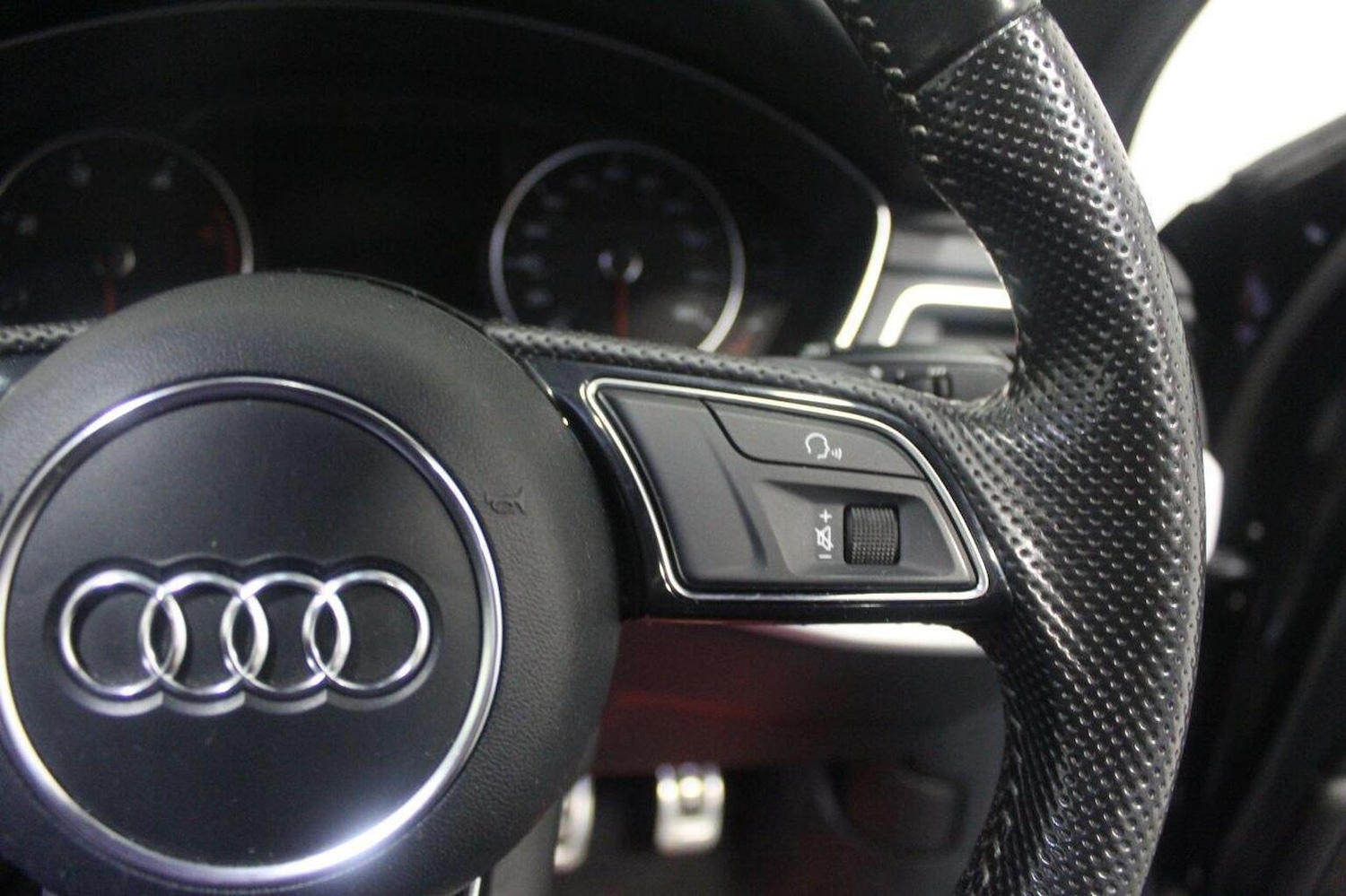 Used Audi A4 2017 for sale - 77937821: Photo 48