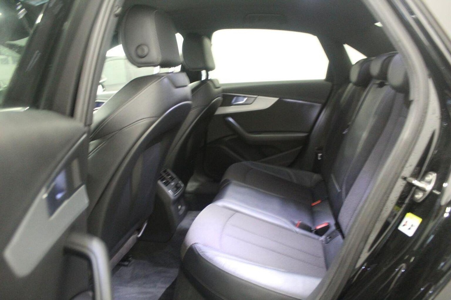 Used Audi A4 2017 for sale - 77937821: Photo 54