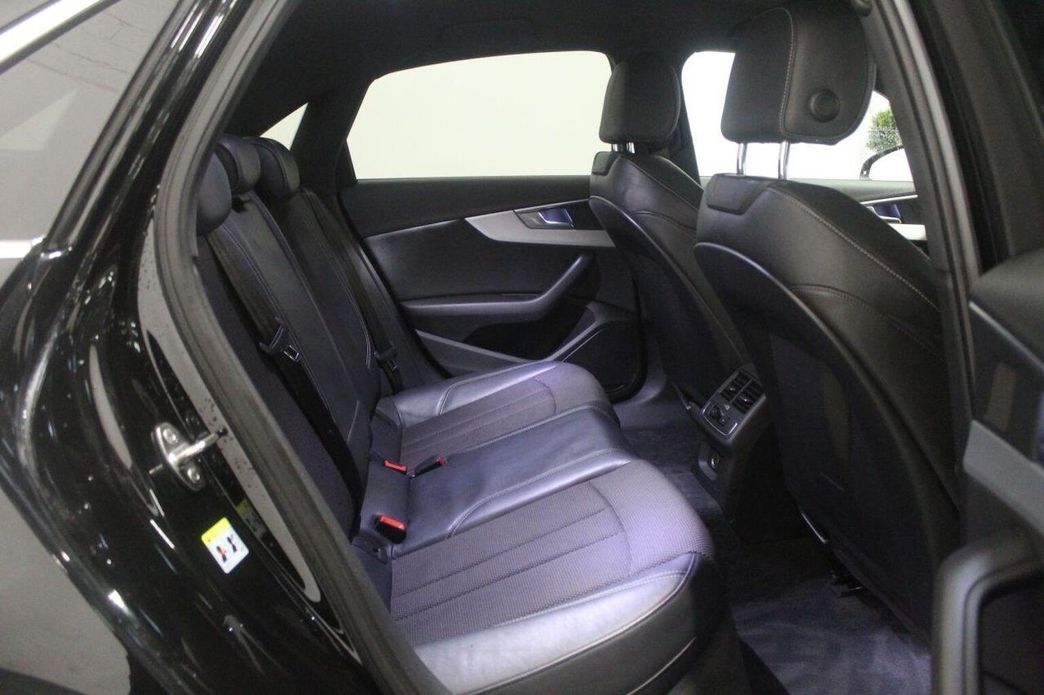 Used Audi A4 2017 for sale - 77937821: Photo 55