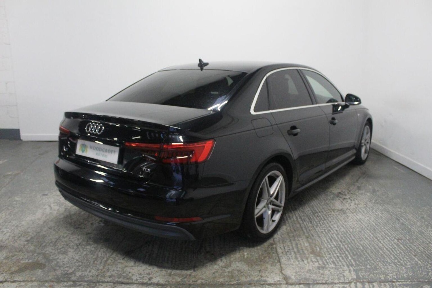 Used Audi A4 2017 for sale - 77937821: Photo 8