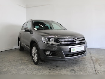 Volkswagen - Tiguan