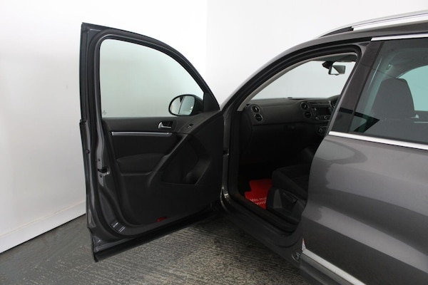 Used Volkswagen Tiguan 2013 for sale - 76156713: Photo 27