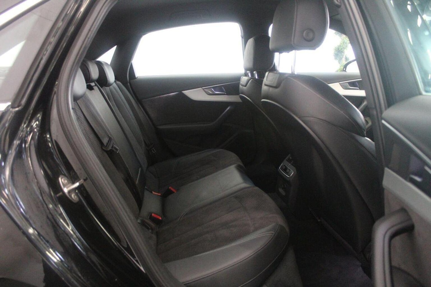 Used Audi A4 2016 for sale - 77937837: Photo 52