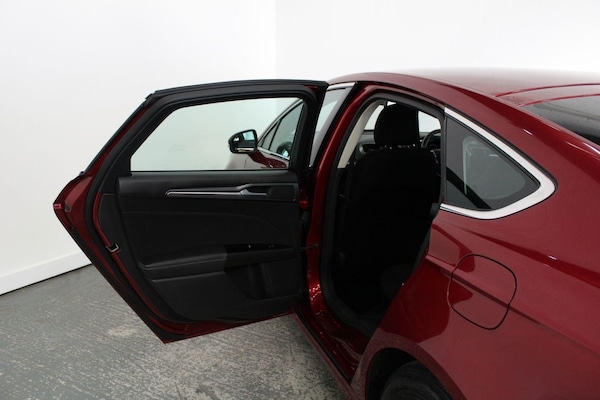Used Ford Mondeo 2015 for sale - 74543556: Photo 28
