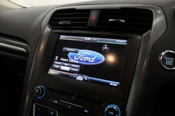 Used Ford Mondeo 2015 for sale - 74543556: Photo 35