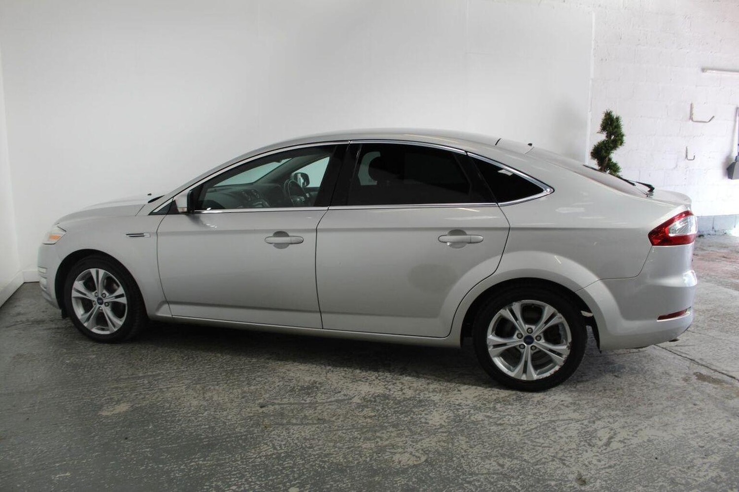Used Ford Mondeo 2014 for sale - 76358026: Photo 10