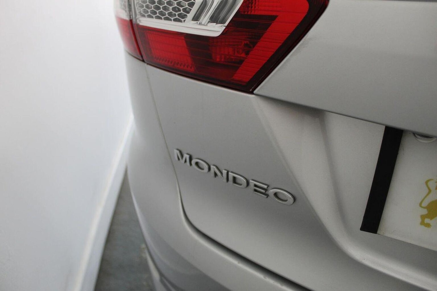 Used Ford Mondeo 2014 for sale - 76358026: Photo 19