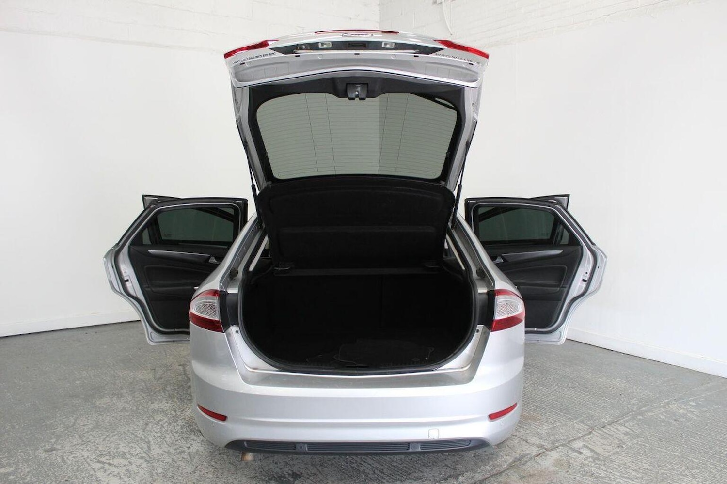 Used Ford Mondeo 2014 for sale - 76358026: Photo 23