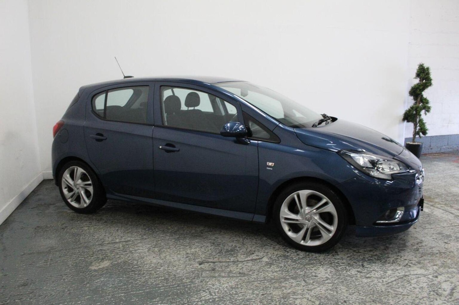 Used Vauxhall Corsa 2015 for sale - 76751774: Photo 4