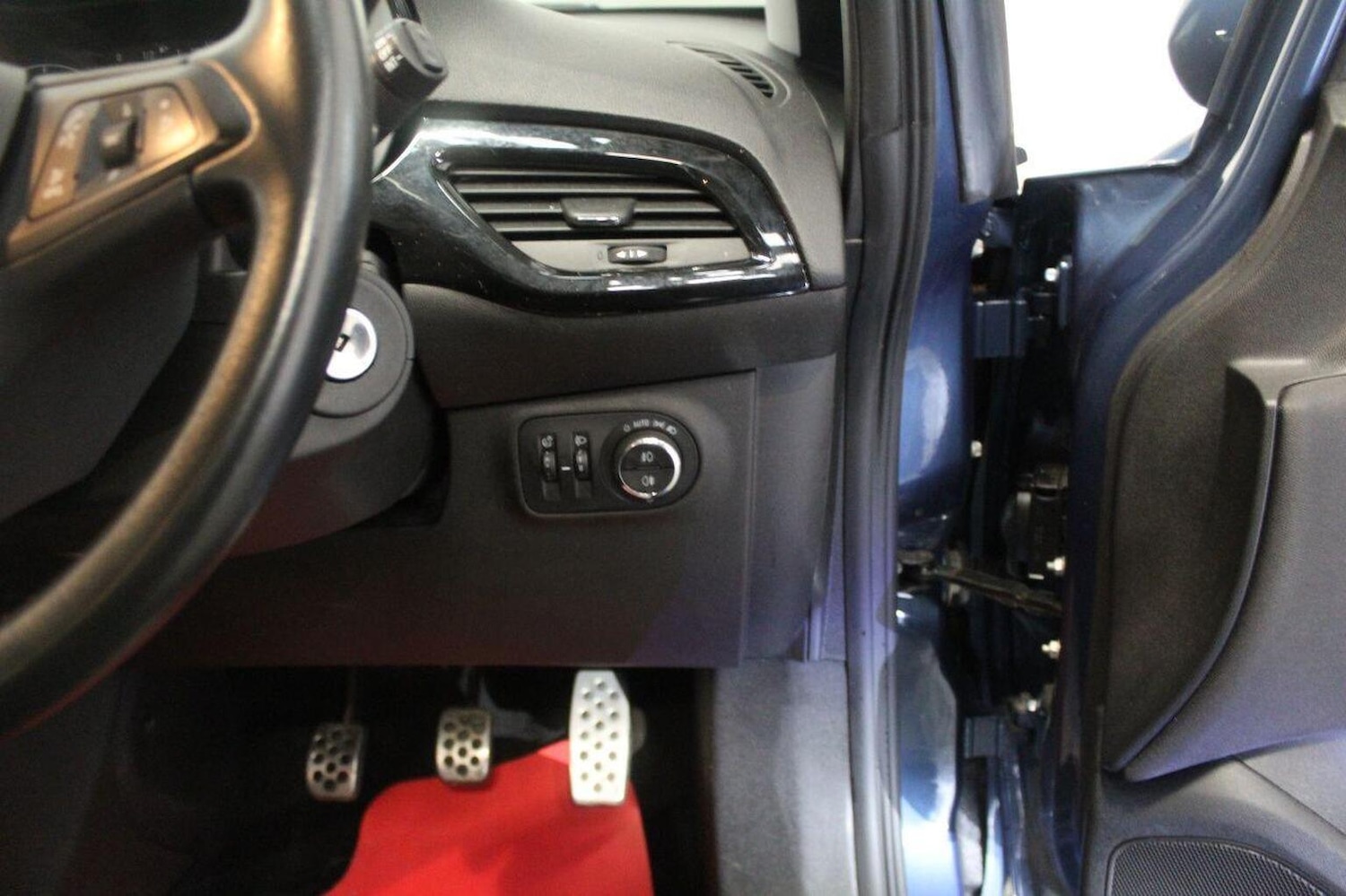 Used Vauxhall Corsa 2015 for sale - 76751774: Photo 42