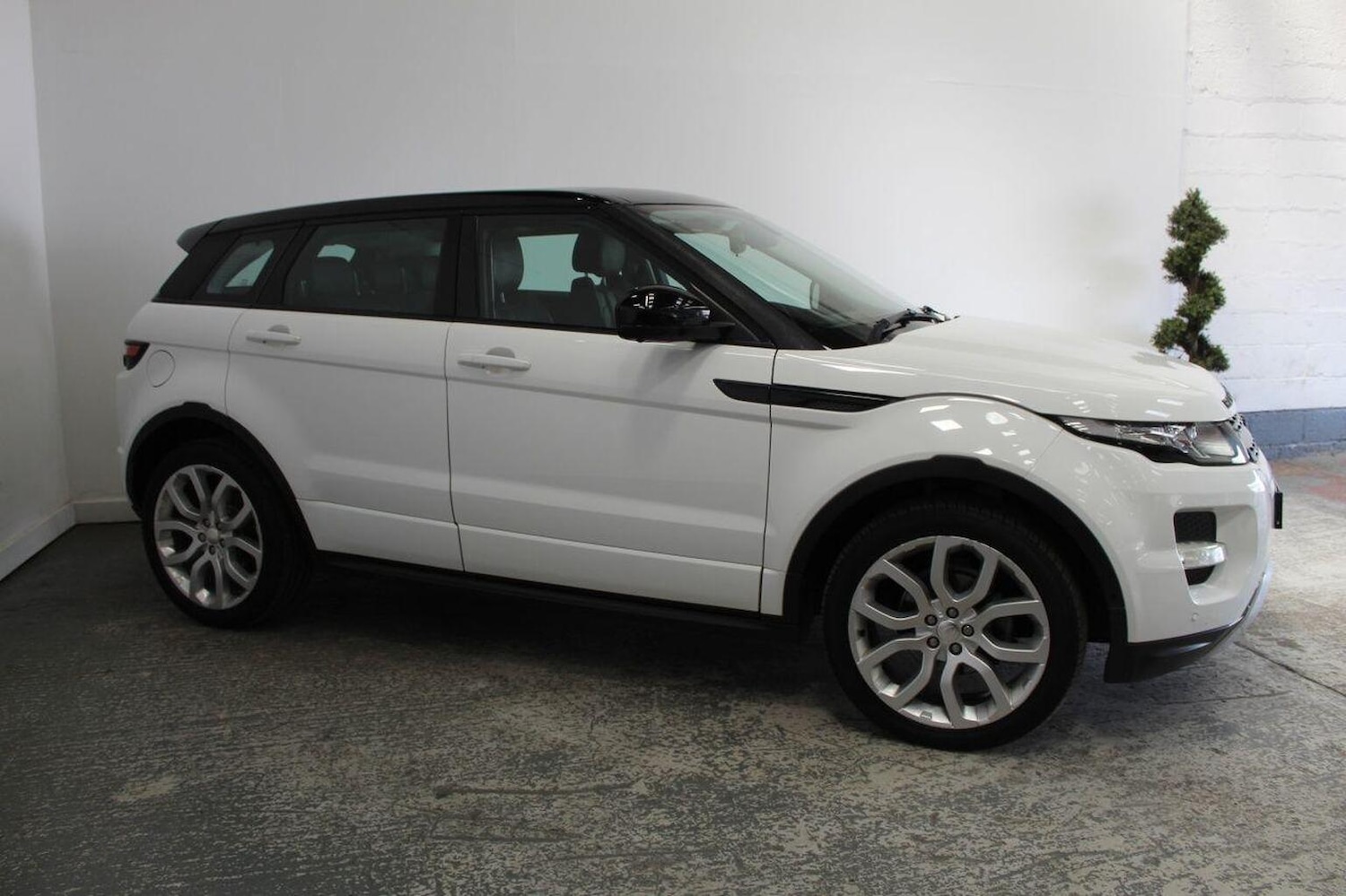 Used Land Rover Range Rover Evoque 2014 for sale - 77937956: Photo 4