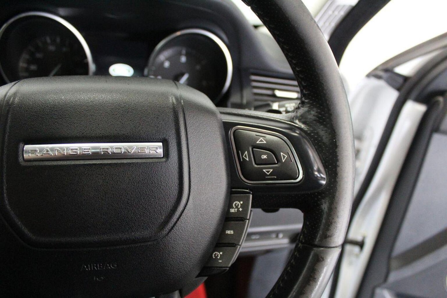 Used Land Rover Range Rover Evoque 2014 for sale - 77937956: Photo 52