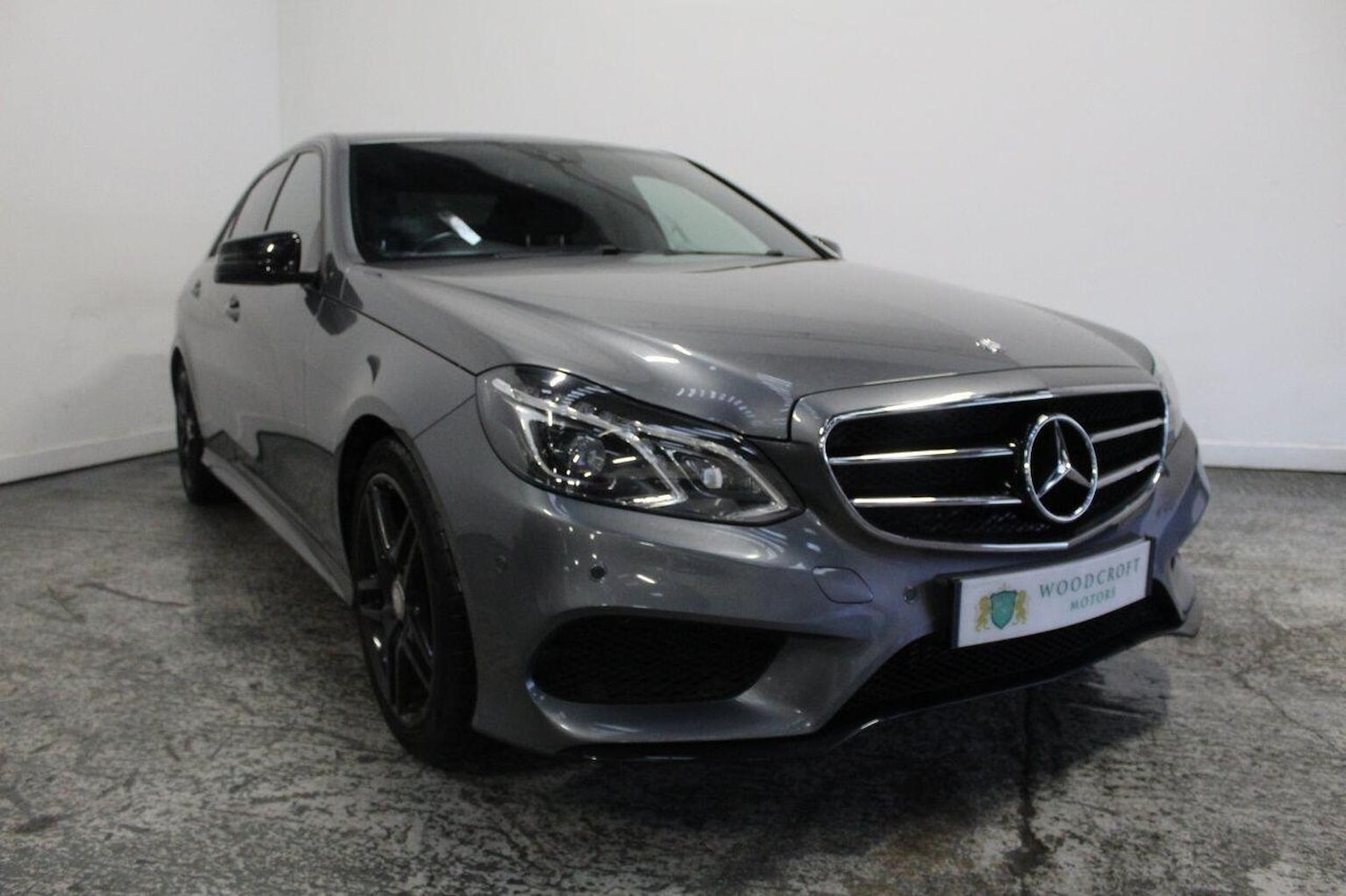 Used Mercedes-Benz E Class 2015 for sale - 77409575: Photo 1