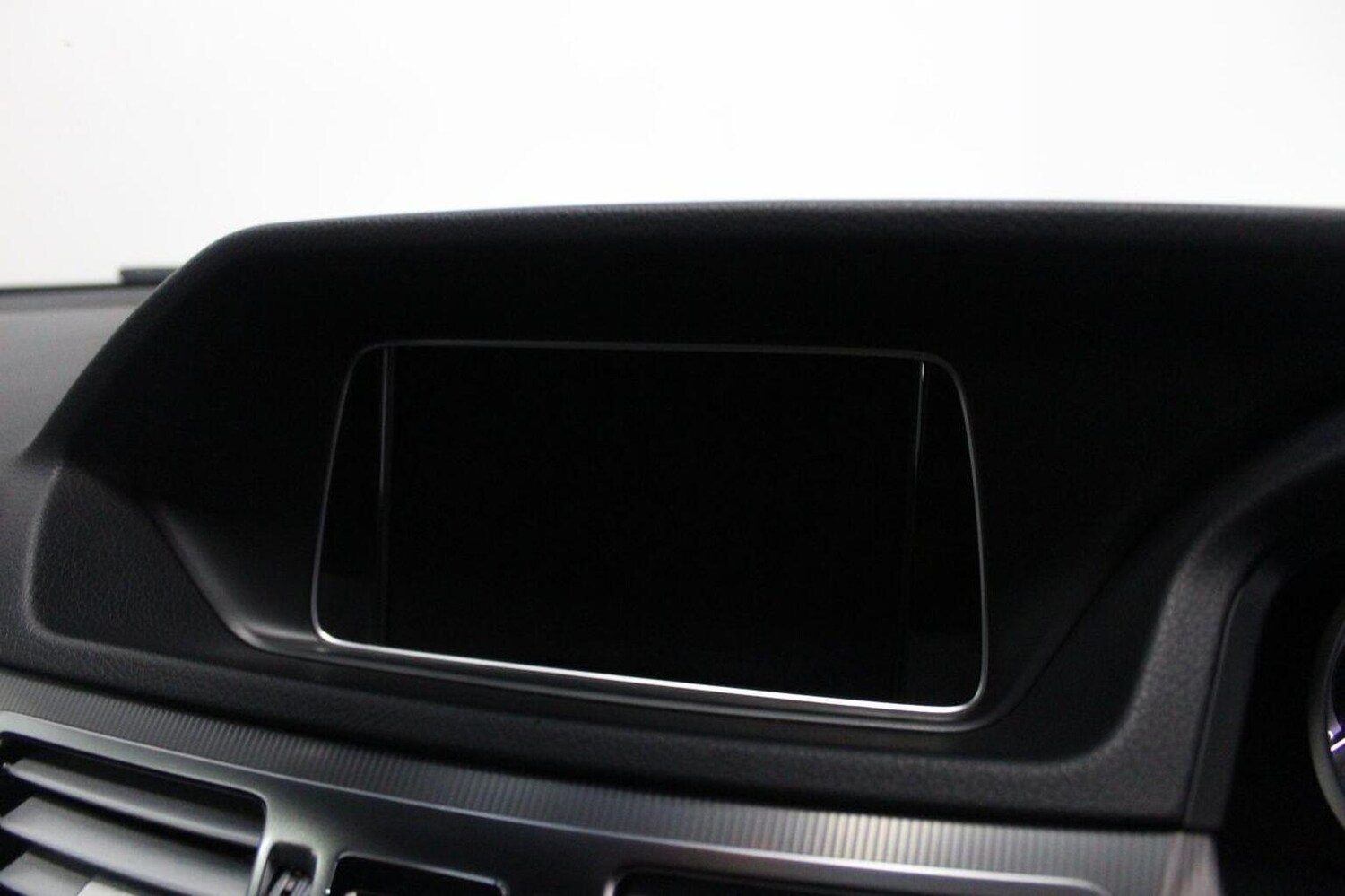 Used Mercedes-Benz E Class 2015 for sale - 77409575: Photo 40