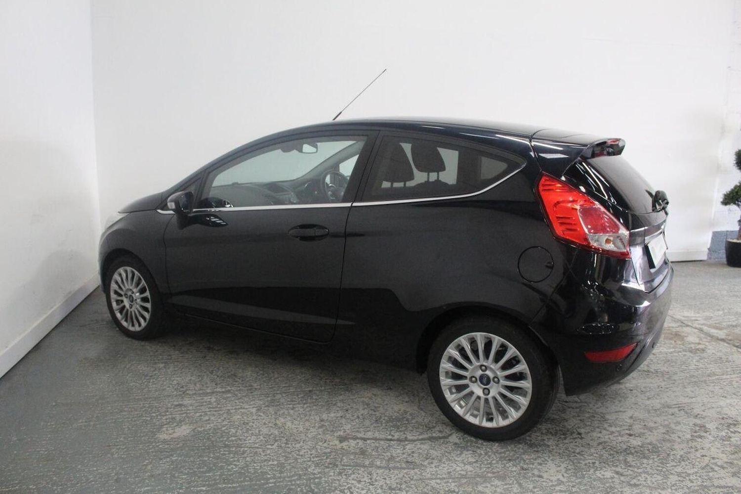 Used Ford Fiesta 2014 for sale - 76848680: Photo 10