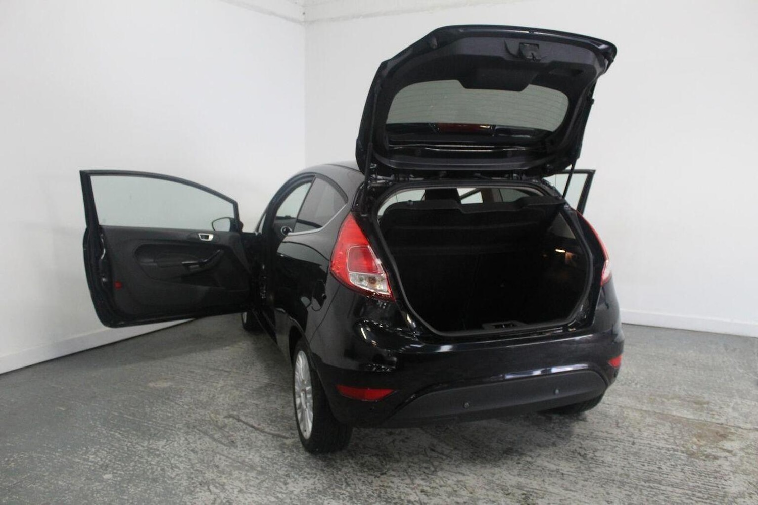Used Ford Fiesta 2014 for sale - 76848680: Photo 19
