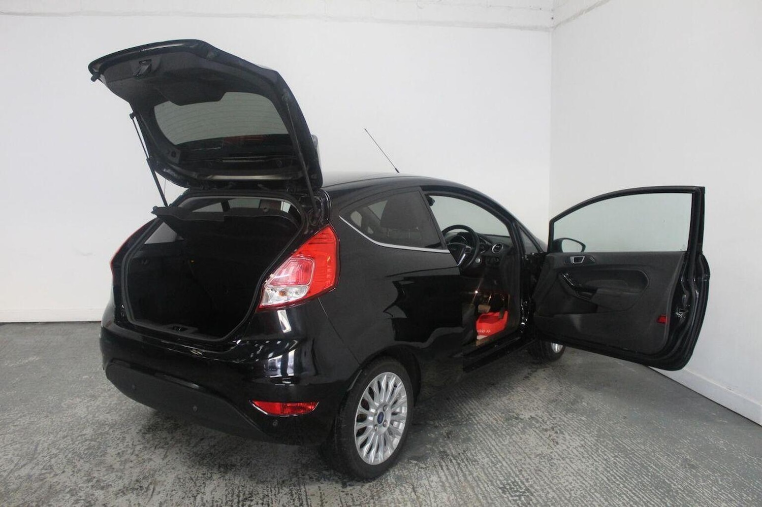 Used Ford Fiesta 2014 for sale - 76848680: Photo 20