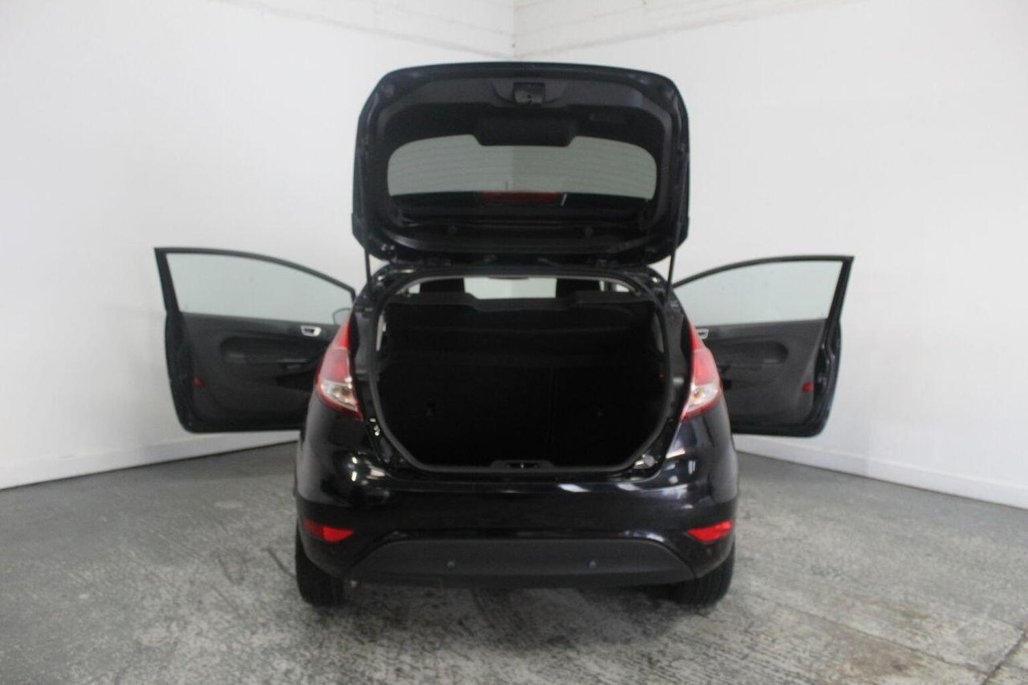 Used Ford Fiesta 2014 for sale - 76848680: Photo 21