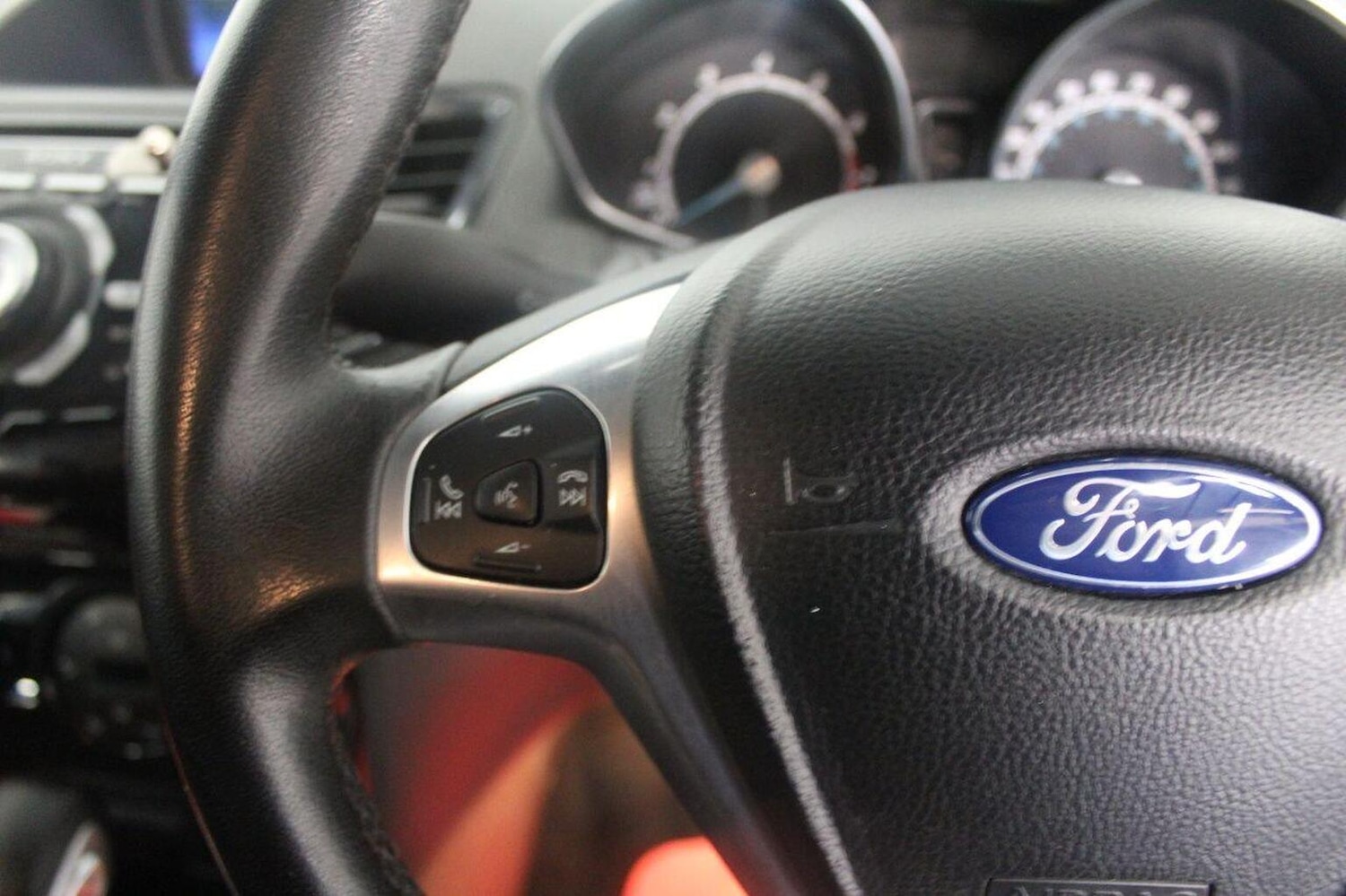 Used Ford Fiesta 2014 for sale - 76848680: Photo 41