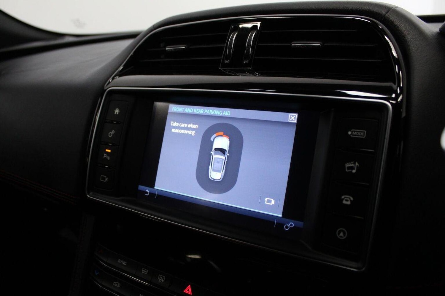 Used Jaguar F-Pace 2016 for sale - 76793685: Photo 36