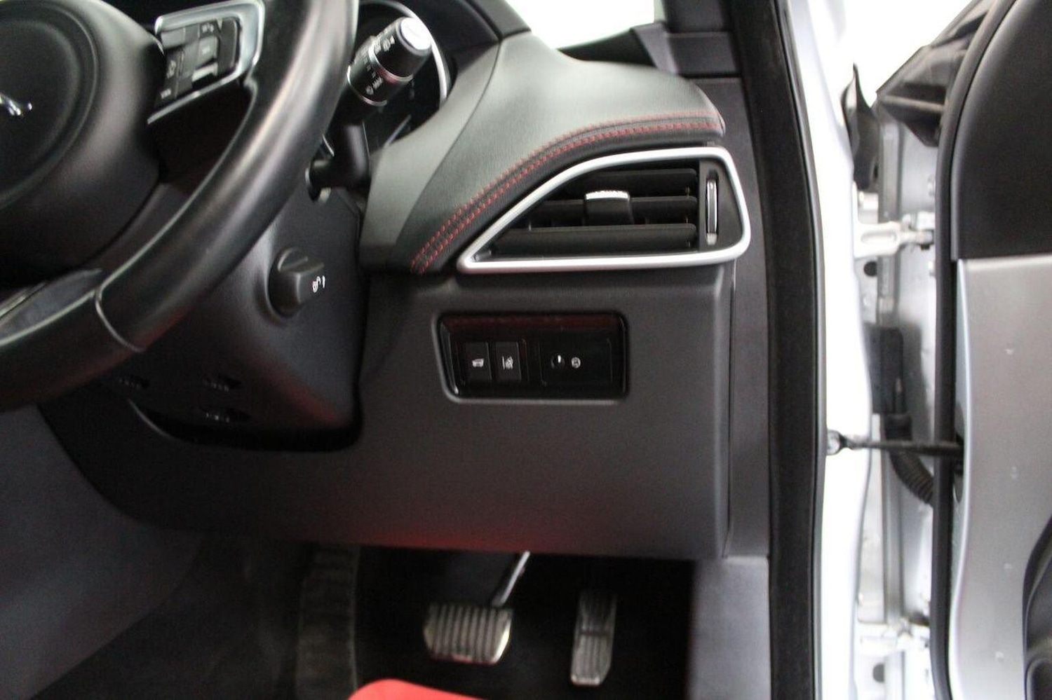 Used Jaguar F-Pace 2016 for sale - 76793685: Photo 53