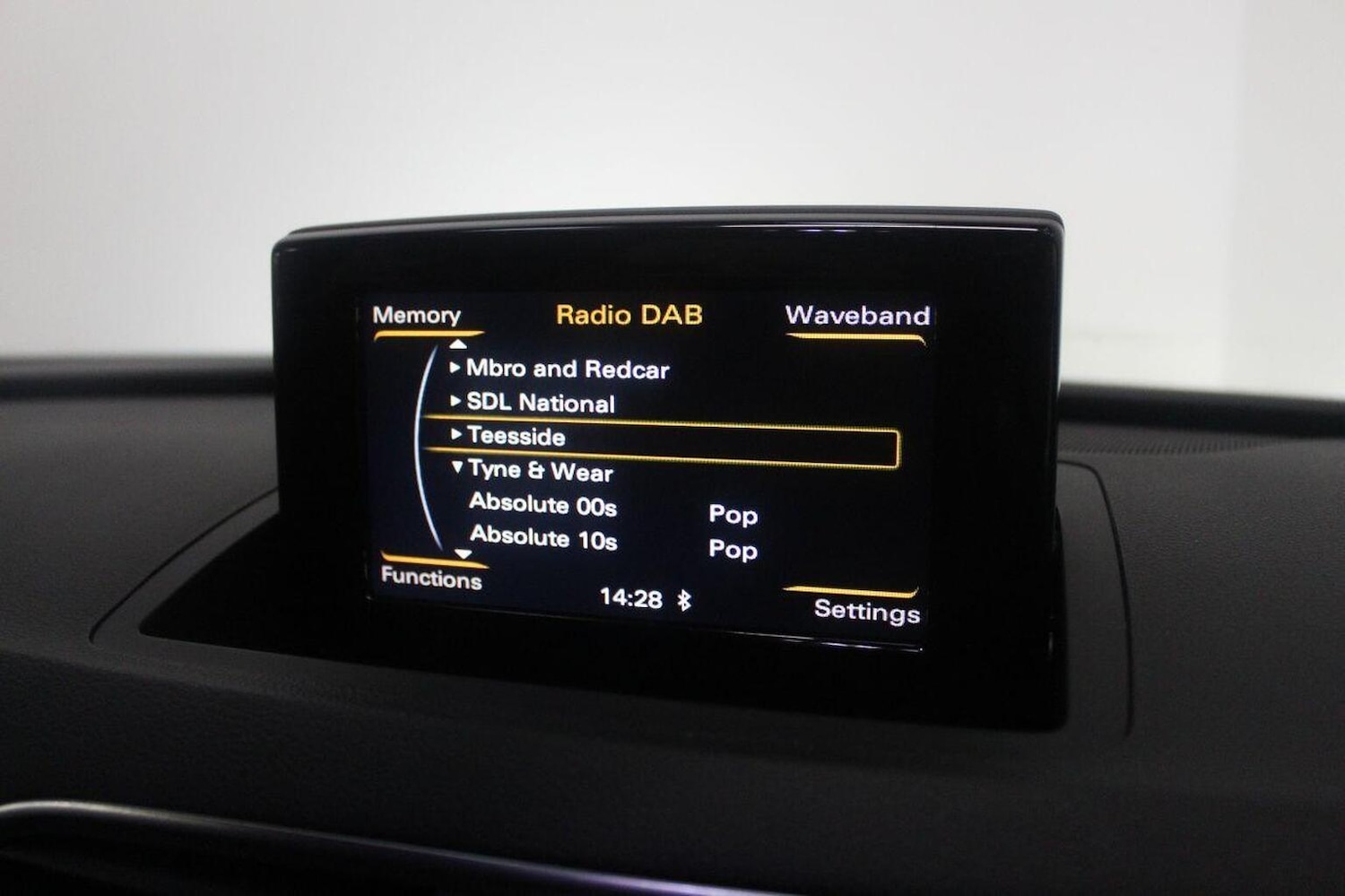 Used Audi Q3 2015 for sale - 77409585: Photo 35