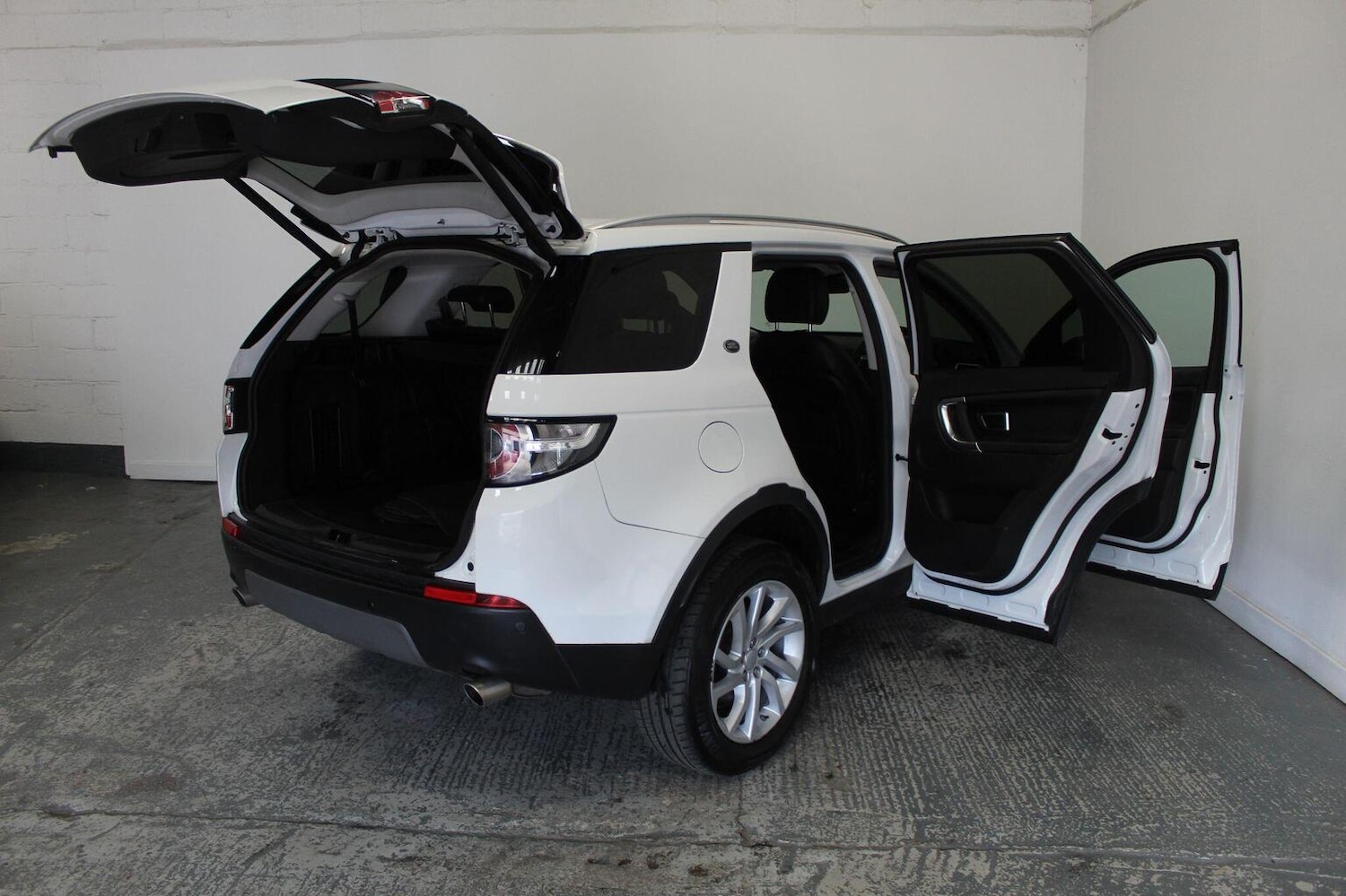 Used Land Rover Discovery Sport 2016 for sale - 77991594: Photo 21