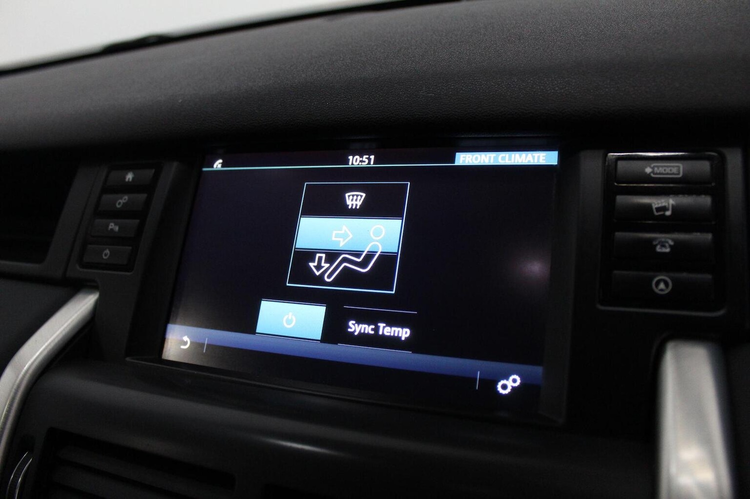 Used Land Rover Discovery Sport 2016 for sale - 77991594: Photo 40