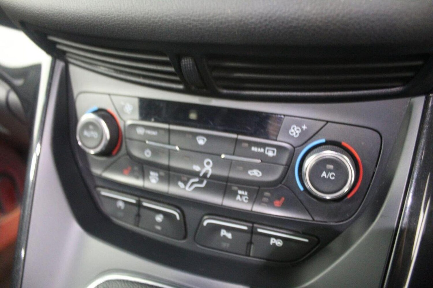 Used Ford Kuga 2017 for sale - 77548258: Photo 42