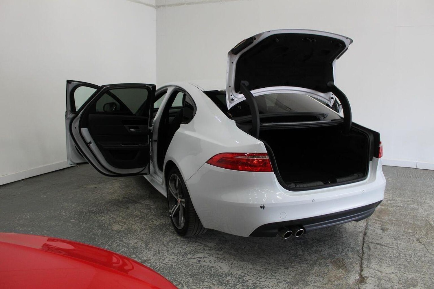 Used Jaguar XF 2015 for sale - 77453365: Photo 21