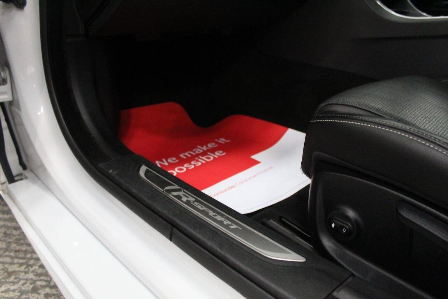 Used Jaguar XF 2015 for sale - 77453365: Photo 32