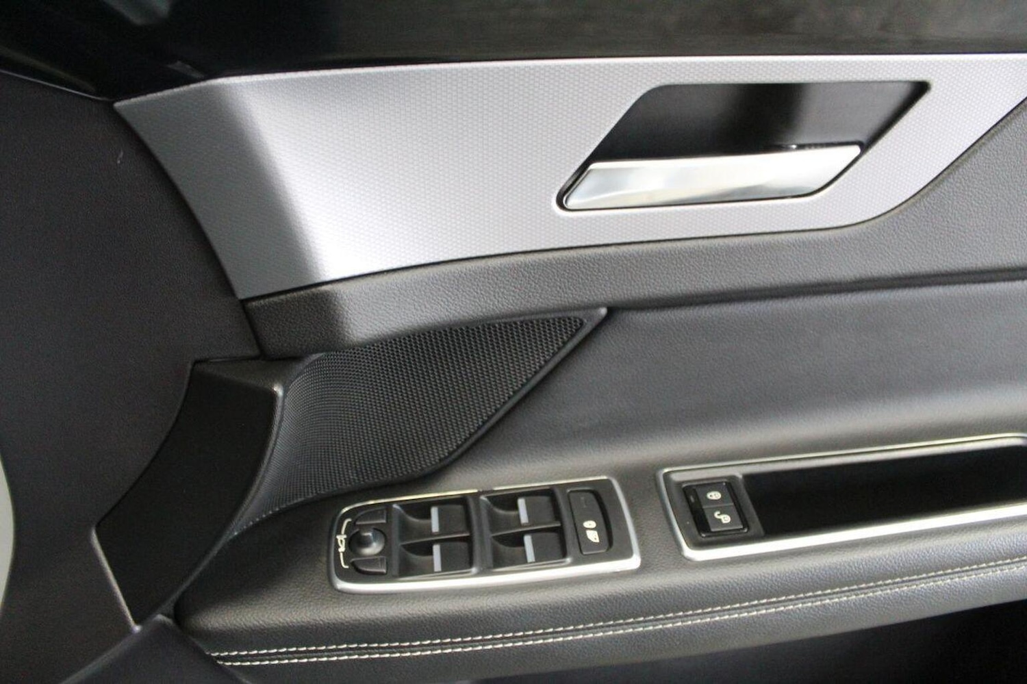 Used Jaguar XF 2015 for sale - 77453365: Photo 49